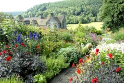 Sleightholmedale Lodge Garden, Fadmoor, North Yorkshire Garden Wallpaper
