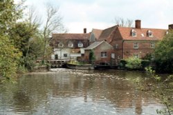 Flatford Mill Wallpaper
