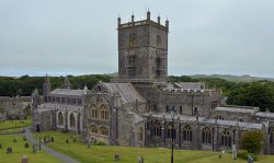 St Davids Cathedral Wallpaper