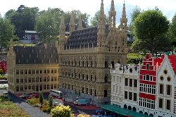 Legoland Windsor Resort Wallpaper