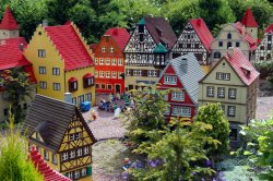 Legoland Windsor Resort Wallpaper