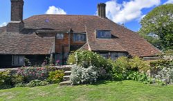 Smallhythee Place, the home of Ellen Terry - actress Wallpaper
