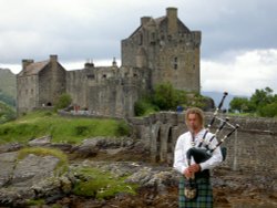 Old Inverlochy Castle Wallpaper