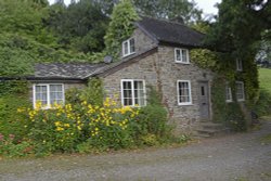 Wern Tanglas Cottage at Newcastle on Clun Wallpaper
