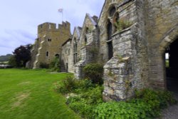 Stokesay Castle Wallpaper