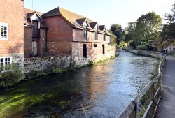River Itchen, Winchester Wallpaper