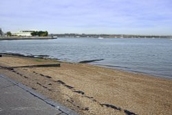 River Medway at the Strand, Gillingham Wallpaper
