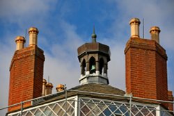 A la Ronde Wallpaper