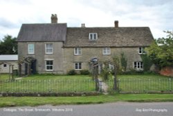 Cottages, The Street/B4042, Brinkworth, Wiltshire 2019 Wallpaper