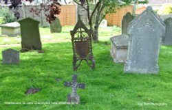 Old Headstones & Grave Markers, St Giles Churchyard, Wiltshire 2019