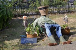 Whitstable Castle and Gardens Wallpaper