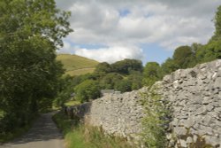 Back Road from Crowdecote to Earl Sterndale, Derbyshire Peak District Wallpaper