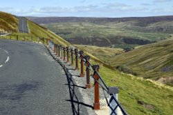 Buttertubs Pass near Muker Wallpaper