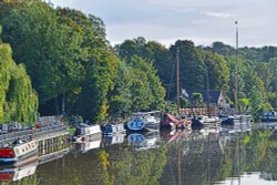 River Medway at Allington lock Wallpaper