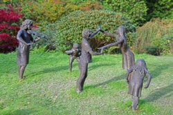 Ramster Gardens, Chiddingfold Wallpaper