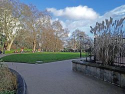 Victoria Embankment Gardens, London Wallpaper