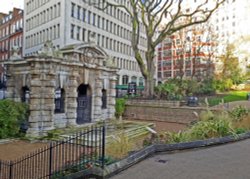 Watergate at Victoria Embankment Gardens, London Wallpaper