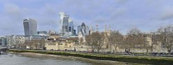 View from Thames Path, London Wallpaper