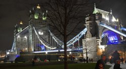 Tower Bridge at night Wallpaper