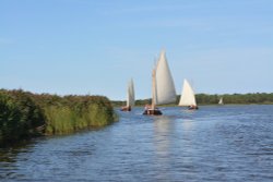 Norfolk Broads Sailing Yachts.3 Wallpaper