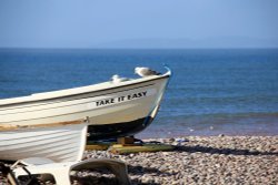 Budleigh gulls and boat Wallpaper