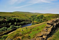 Bilberry Reservoir near Holmfirth Wallpaper