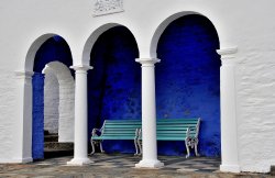 Covered Alcove, Portmeion Village Wallpaper