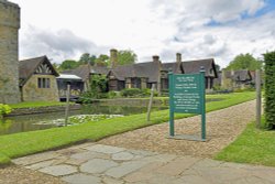 The Astor Wing, Hever Castle Wallpaper