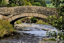Packhorse Bridge, Gayle near Hawes Wallpaper