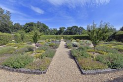 Hoveton Hall Garden Wallpaper