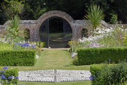 Hoveton Hall Garden Wallpaper