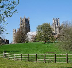 Ely Cathedral on a spring day Wallpaper