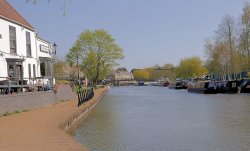 Waterside on the River Great Ouse, Ely Wallpaper