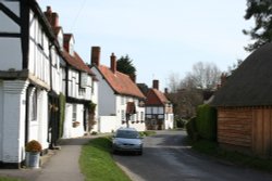 Main Road, East Hagbourne Wallpaper