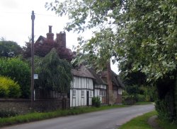 Period cottages in Long Wittenham Wallpaper