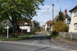 The village centre in West Hagbourne (1) Wallpaper