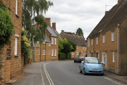 Local Hornton ironstone period cottages in Bodicote Wallpaper
