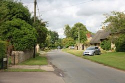 Main Street, Fringford Wallpaper