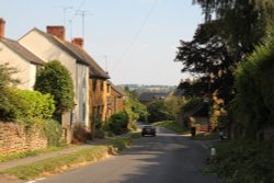 Golden ironstone cottages in Great Bourton Wallpaper