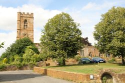 The Church of St. Peter and St. Paul and the green at Swalcliffe Wallpaper