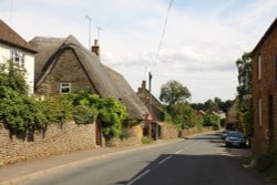 Period cottages in Main Street, Tadmarton Wallpaper