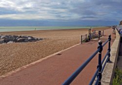 Hythe beach Wallpaper