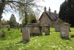 The old rectory, Broadwell, from the churchyard Wallpaper