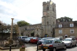 St. Leonard's Church, The Square, and a reconstructed 14th century cross, Eynsham Wallpaper