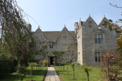 Kelmscott Manor Wallpaper