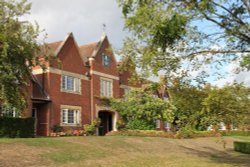 Abberbury Close Almshouses, Donnington Wallpaper