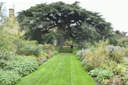 Hidcote Garden Wallpaper