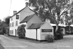 The Vine Tree Pub, Norton, Wiltshire 2020 Wallpaper