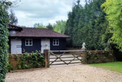 Posh Stables at Brimshott Farm on Red Lion Road Wallpaper