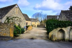 Houses in The Square at the Centre of Upper Slaughter Wallpaper